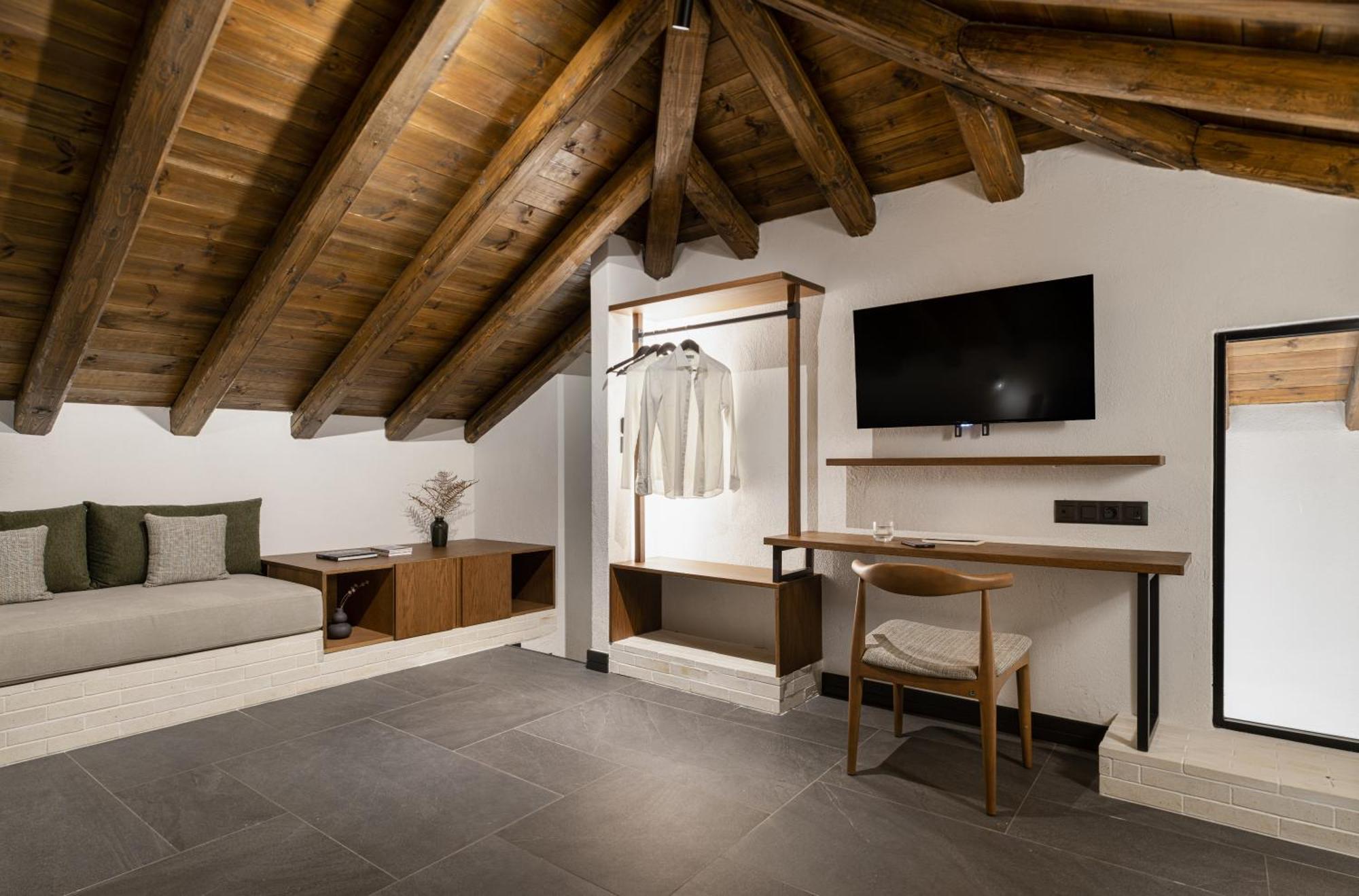 Unedo All Seasons Boutique Hotel Palaios Panteleimonas Esterno foto